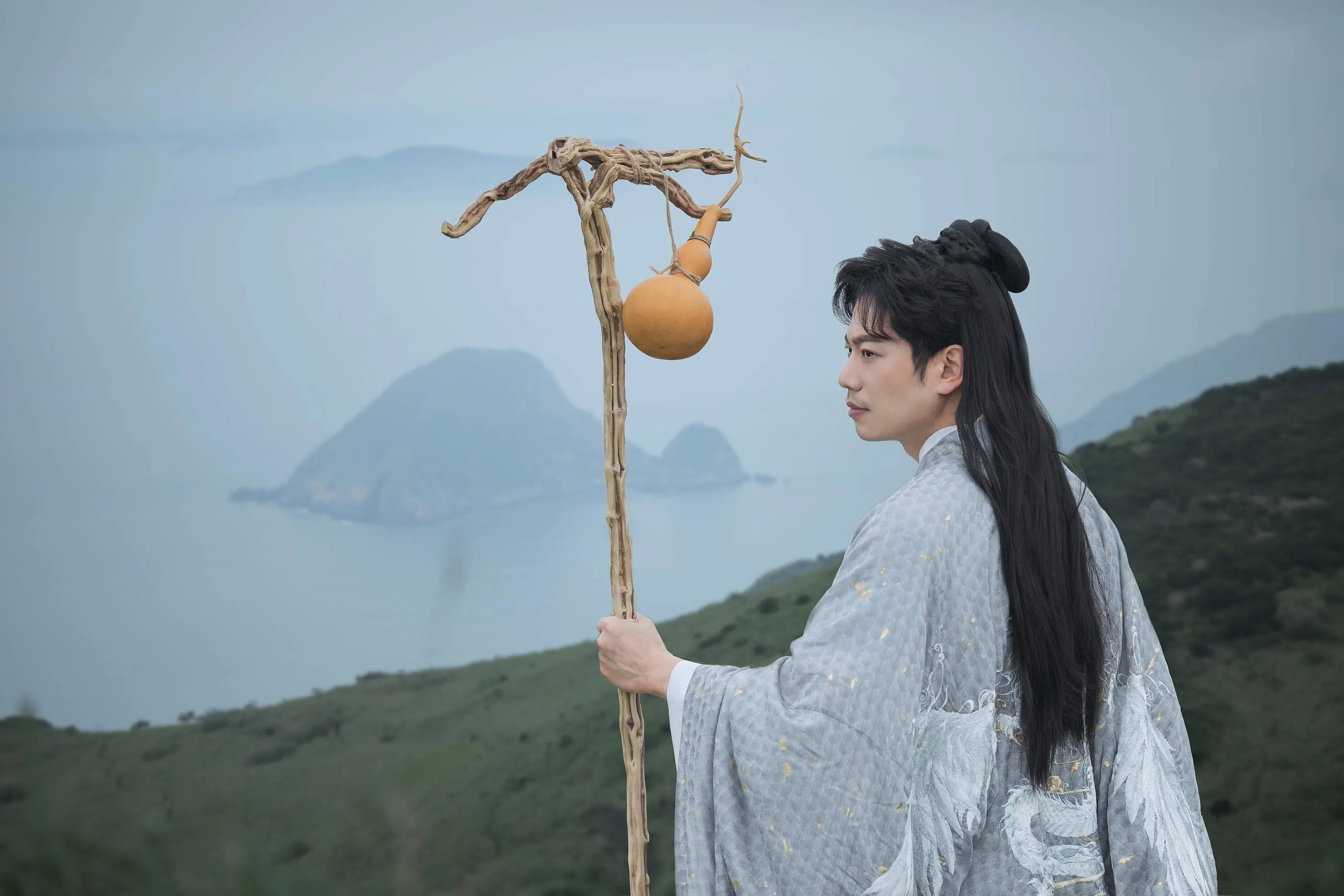 [YITUYU艺图语]2021.09.16 有所思 五色石南叶 [29P]插图1